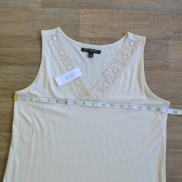NWT Banana Republic Crochet Macrame Cream Tank Size Small Women - Picture 4 of 7